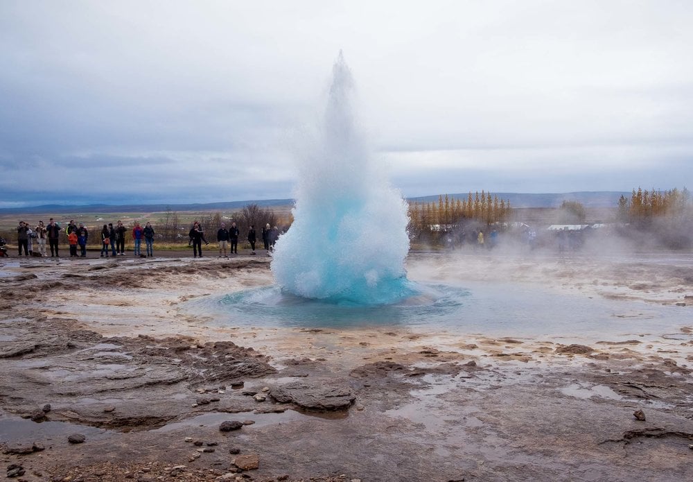 Rachel Off Duty: Geysir