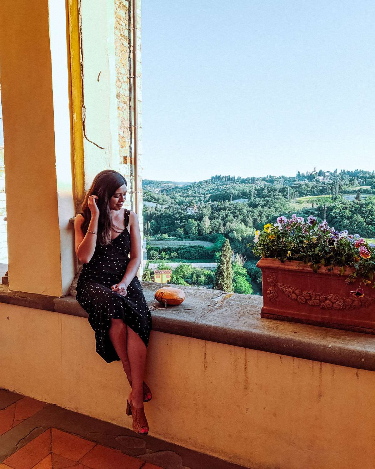 Rachel Off Duty: Woman in Italy