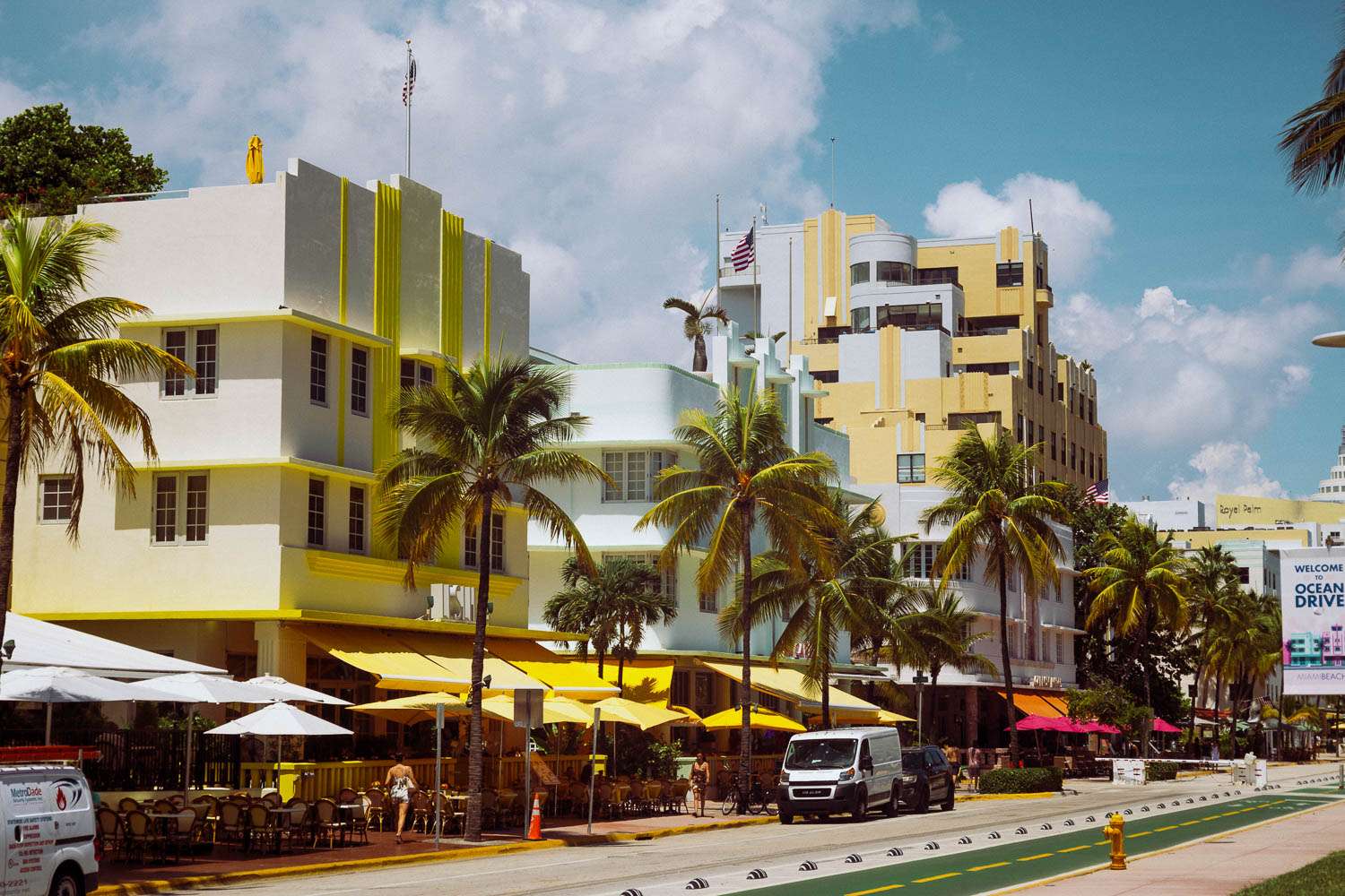 Rachel Off Duty: Art Deco Buildings on Ocean Drive